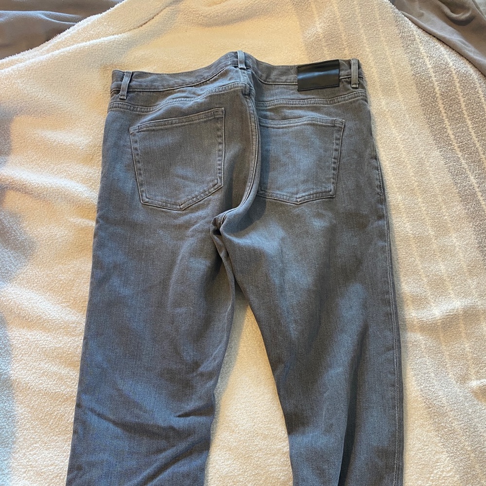 Gray H&M skinny jeans.